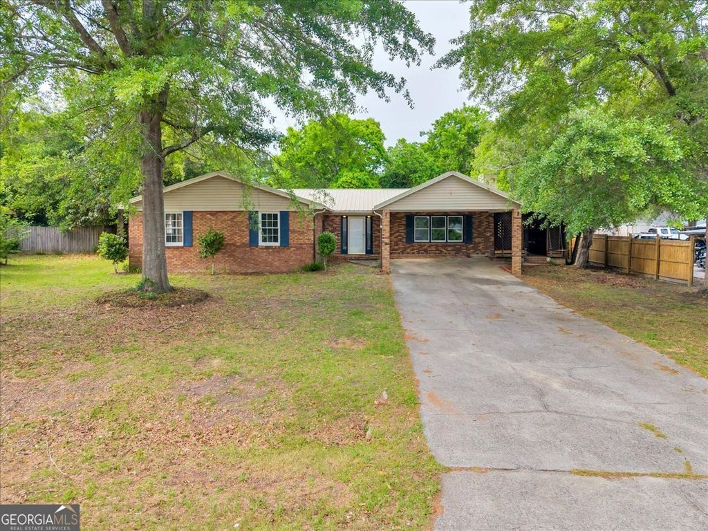 111 Weaver Road, Warner Robins, GA 31093
