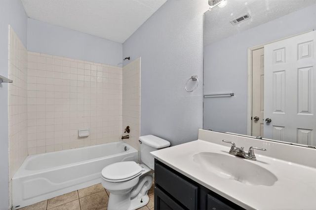 8409 Nairn DR, Austin, TX 78749