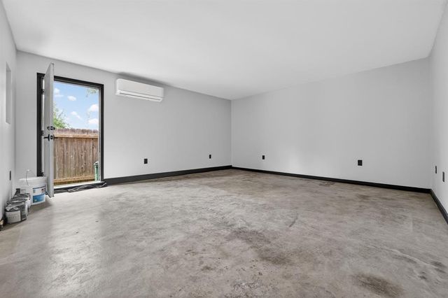8409 Nairn DR, Austin, TX 78749
