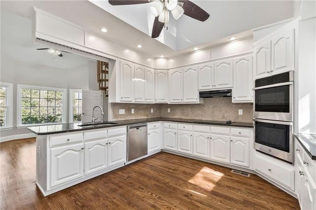 1850 Windsor Wood Drive, Roswell, GA 30075