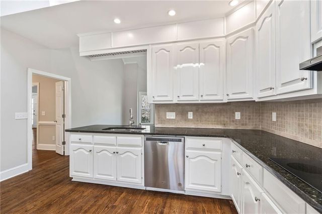 1850 Windsor Wood Drive, Roswell, GA 30075