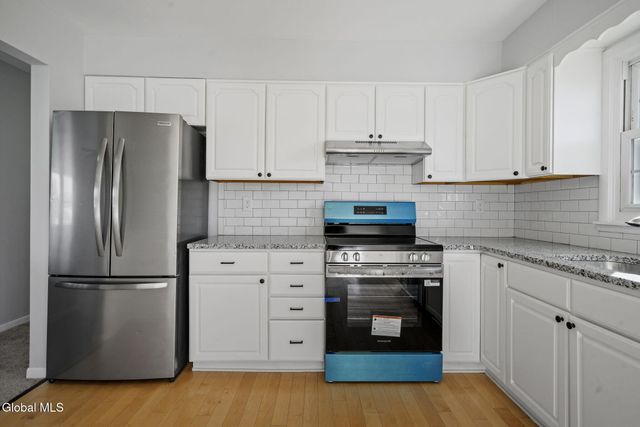 19 Timber Drive, Waterford, NY 12188