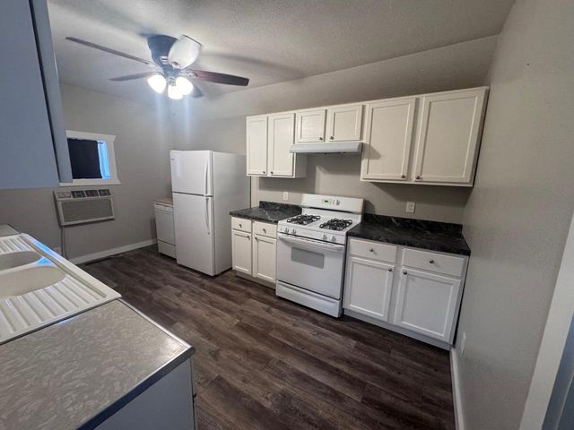 384 COURT STREET, Park Falls, WI 54552