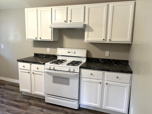 384 COURT STREET, Park Falls, WI 54552