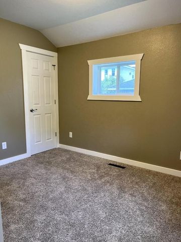 384 COURT STREET, Park Falls, WI 54552