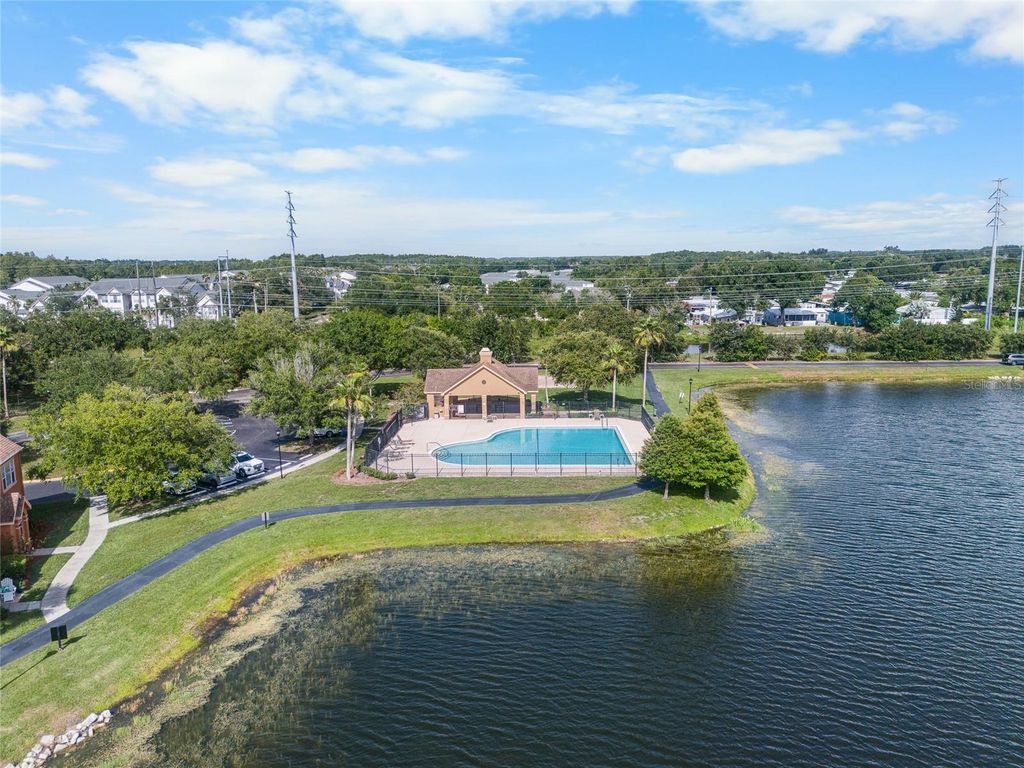 Image 23 of property listing at 10518 WHITE LAKE COURT 10518, Tampa, FL 33626