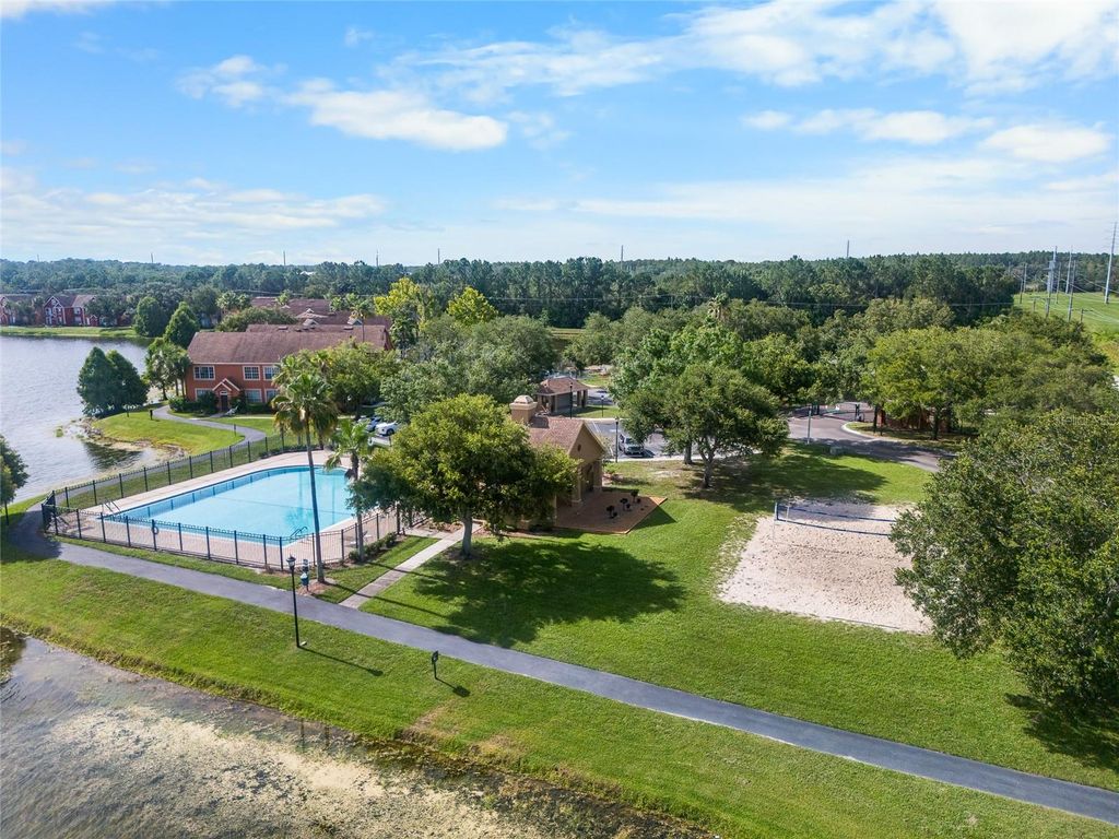 Image 24 of property listing at 10518 WHITE LAKE COURT 10518, Tampa, FL 33626