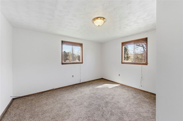 2467 Ankeny Dr, Hampton, PA 15044