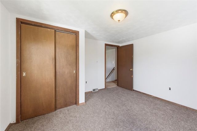 2467 Ankeny Dr, Hampton, PA 15044
