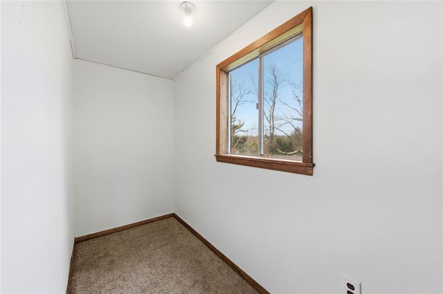 2467 Ankeny Dr, Hampton, PA 15044