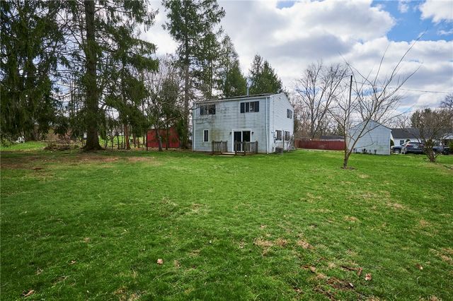 2467 Ankeny Dr, Hampton, PA 15044