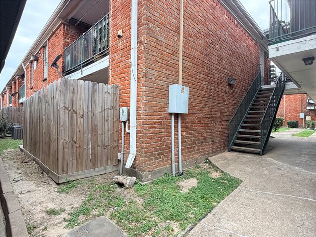 9201 Clarewood Drive 72, Houston, TX 77036