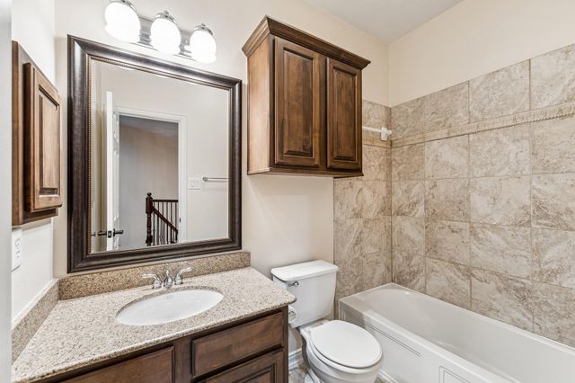 46 Marquise Oaks Place, The Woodlands, TX 77382