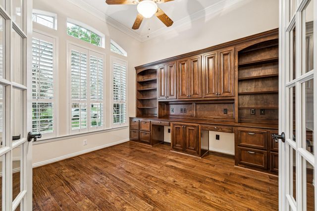 46 Marquise Oaks Place, The Woodlands, TX 77382