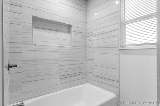 3348 S 82nd East Avenue, Tulsa, OK 74145