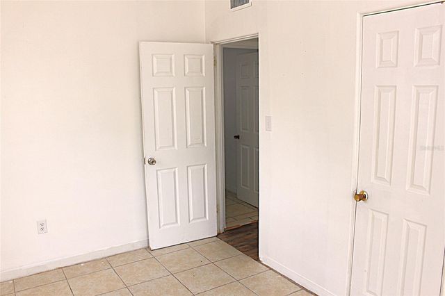 520 HACIENDA COURT, Orlando, FL 32809