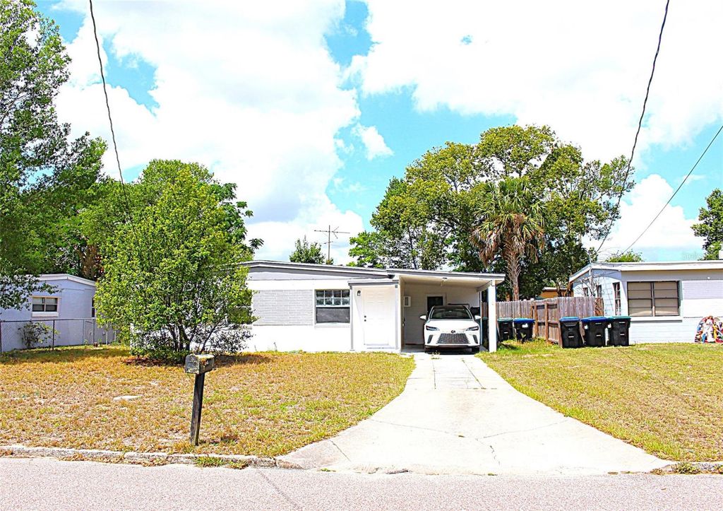 520 HACIENDA COURT, Orlando, FL 32809
