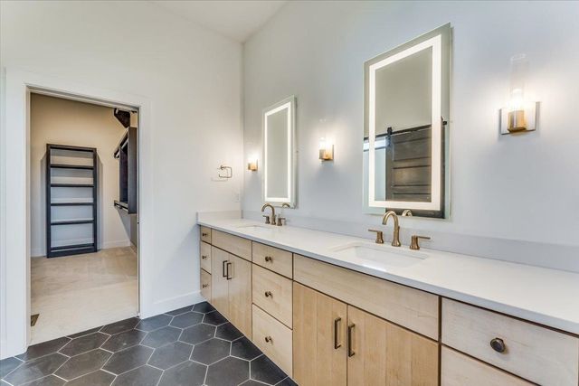 2701 N Anna St., Wichita, KS 67205