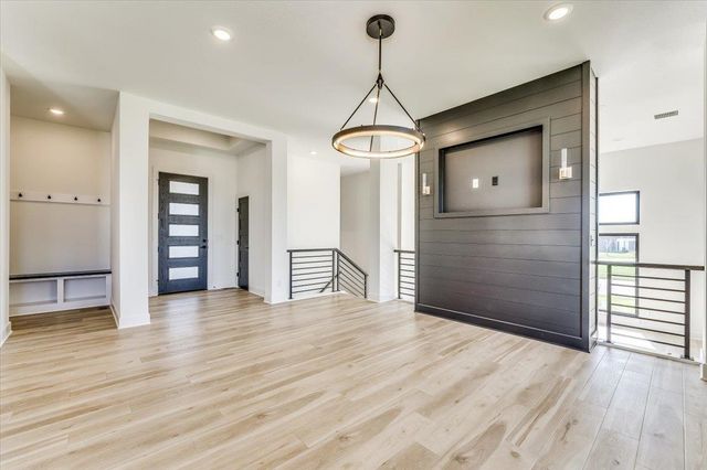 2701 N Anna St., Wichita, KS 67205