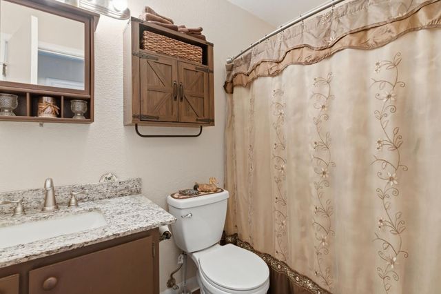 1661 Tourney Way, Sacramento, CA 95833