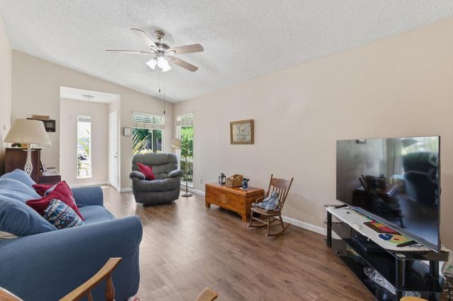 1661 Tourney Way, Sacramento, CA 95833
