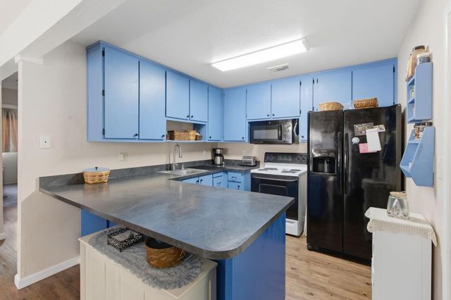 1661 Tourney Way, Sacramento, CA 95833