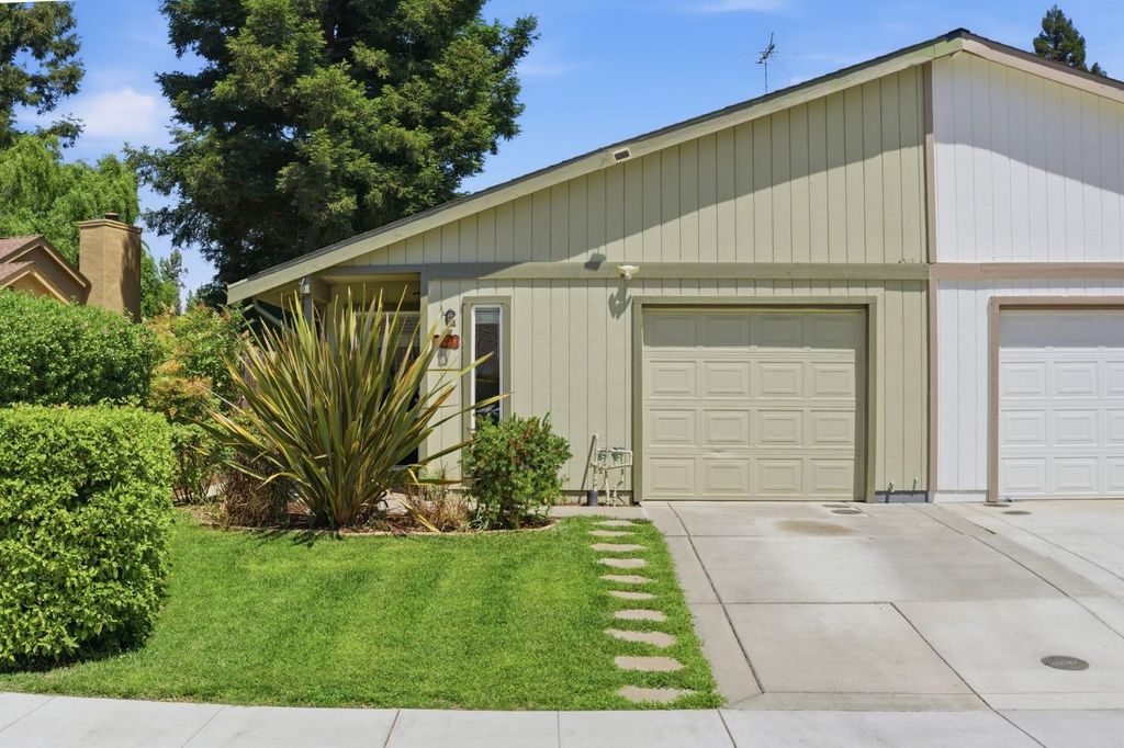 1661 Tourney Way, Sacramento, CA 95833