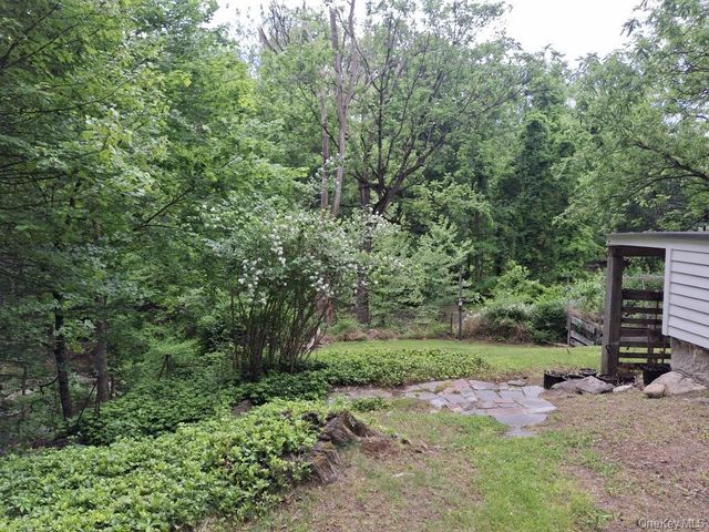 73 Suffern Lane, Thiells, NY 10984