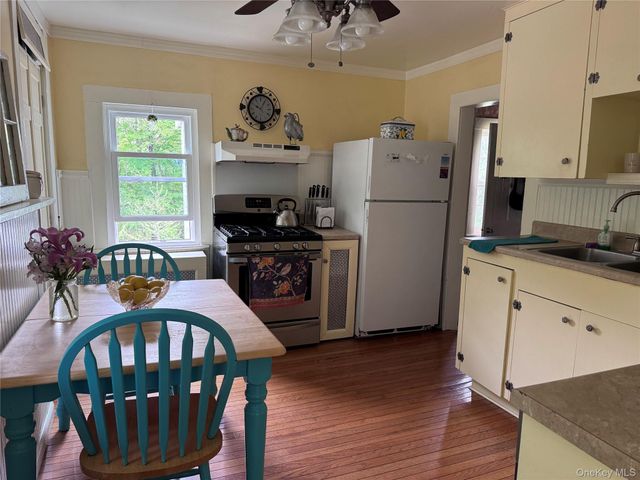 73 Suffern Lane, Thiells, NY 10984