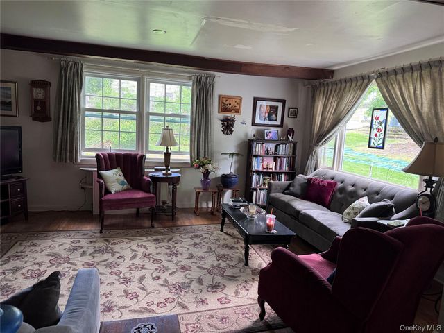 73 Suffern Lane, Thiells, NY 10984