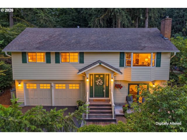 18782 UPPER MIDHILL Dr, West Linn, OR 97068