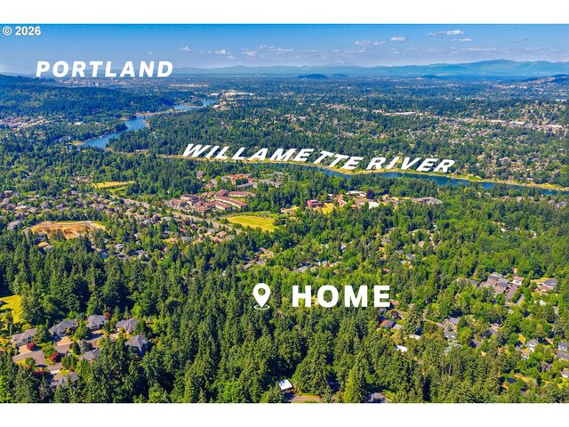 18782 UPPER MIDHILL Dr, West Linn, OR 97068