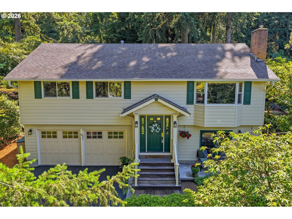 18782 UPPER MIDHILL Dr, West Linn, OR 97068