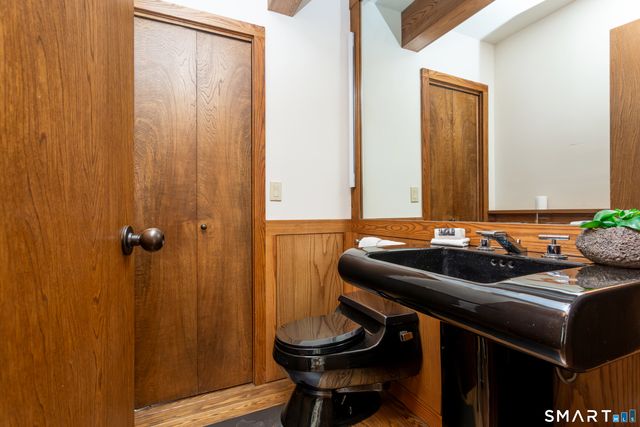 155 Labbance Lane, Fairfield, CT 06824