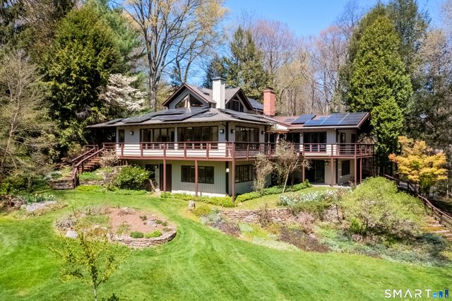 155 Labbance Lane, Fairfield, CT 06824