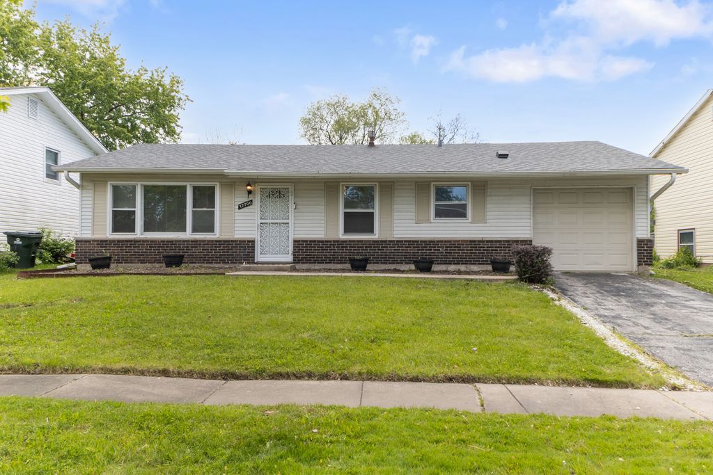 17700 Pheasant Lane, Country Club Hills, IL 60478