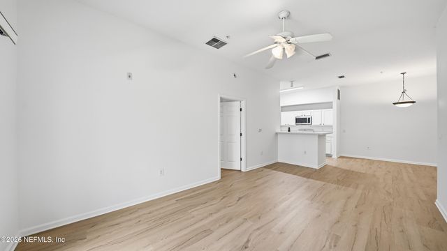 6081 MAGGIES Circle 104, Jacksonville, FL 32244