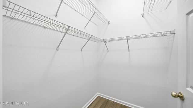 6081 MAGGIES Circle 104, Jacksonville, FL 32244