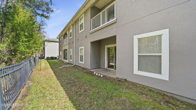 6081 MAGGIES Circle 104, Jacksonville, FL 32244