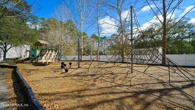 6081 MAGGIES Circle 104, Jacksonville, FL 32244