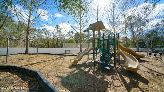 6081 MAGGIES Circle 104, Jacksonville, FL 32244