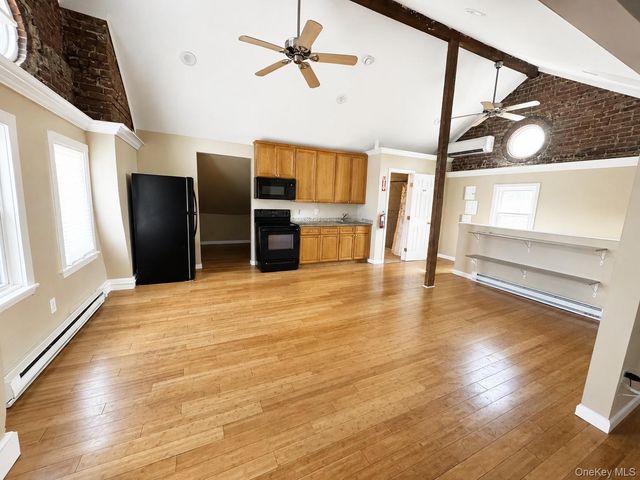 9 S Clinton Street 3, Poughkeepsie, NY 12601