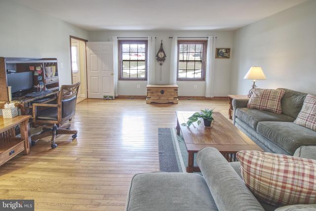 3222 KIMBERLY DR, Mount Airy, MD 21771