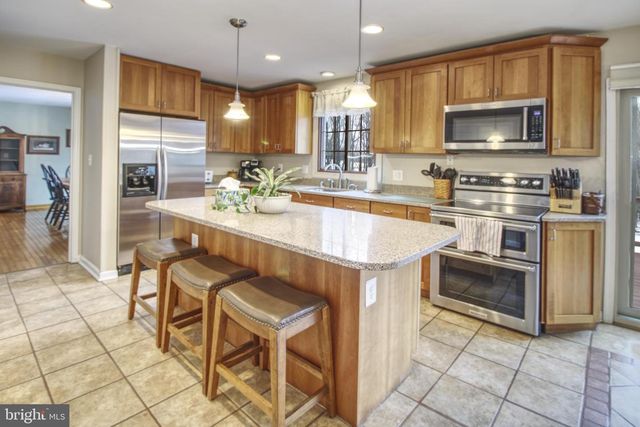 3222 KIMBERLY DR, Mount Airy, MD 21771