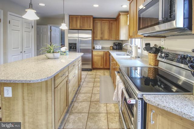 3222 KIMBERLY DR, Mount Airy, MD 21771