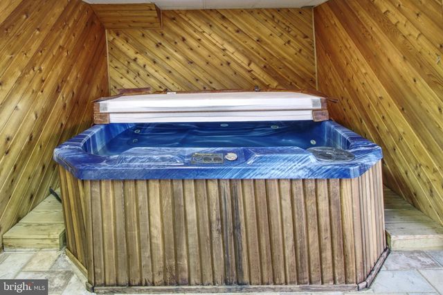 3222 KIMBERLY DR, Mount Airy, MD 21771