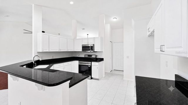 3325 INDIAN TRAIL, Eustis, FL 32726