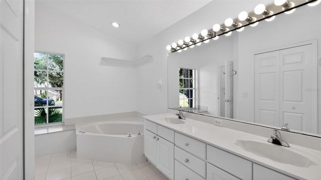 3325 INDIAN TRAIL, Eustis, FL 32726