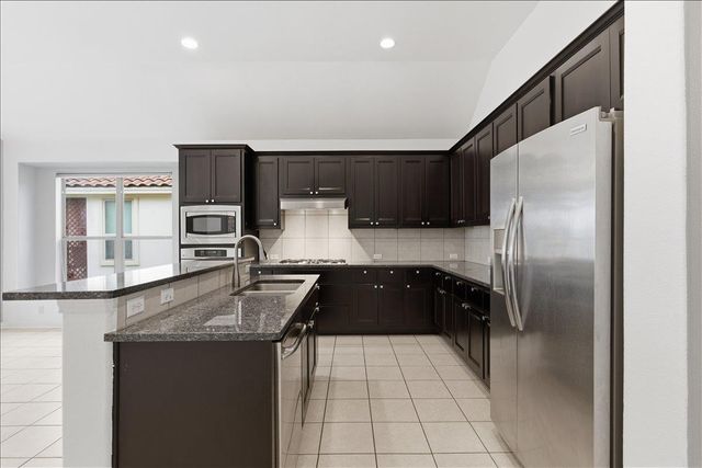 12221 Fairway CV, Austin, TX 78732