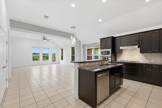 12221 Fairway CV, Austin, TX 78732